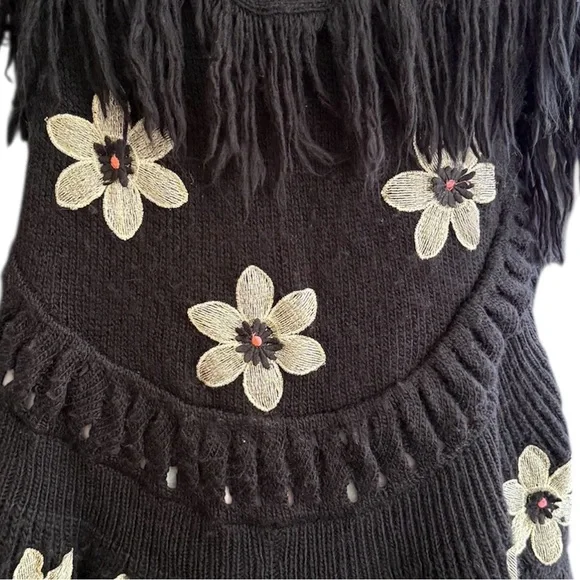 Vintage Y2K Fringe Floral Boho Pancho style Cardigan - Picture 3 of 7